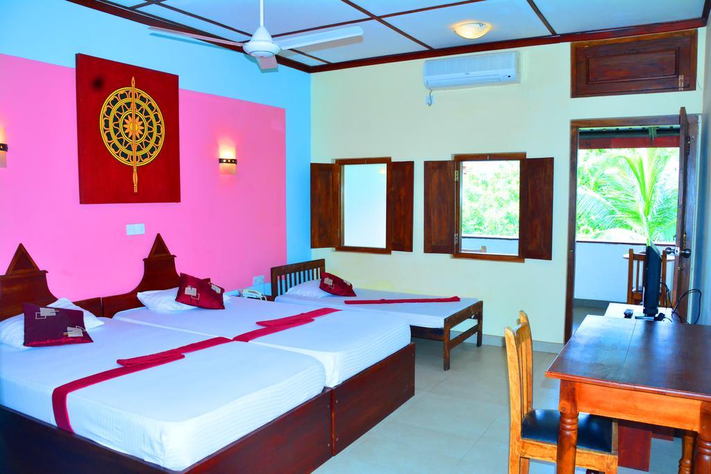 The Triangle Hotel Anuradhapura Εξωτερικό φωτογραφία